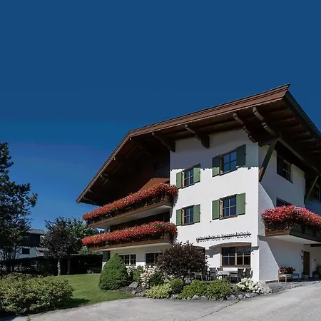 Guest house Gaestehaus Bramboeck 3*