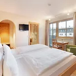 بيت ضيافة Gaestehaus Bramboeck 3*